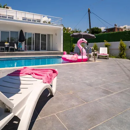 Spacious With A Private Pool For 8 People In Mugla, - Awz 187 * פאטהיה