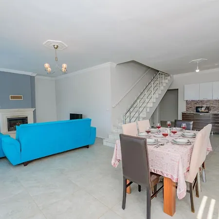Spacious With A Private Pool For 8 People In Mugla, - Awz 187 פאטהיה