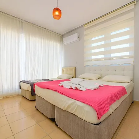 וילה Spacious With A Private Pool For 8 People In Mugla, - Awz 187